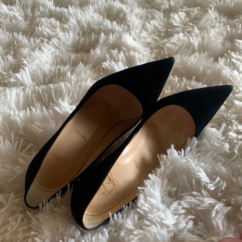 Christian Louboutin Decolette pumps!